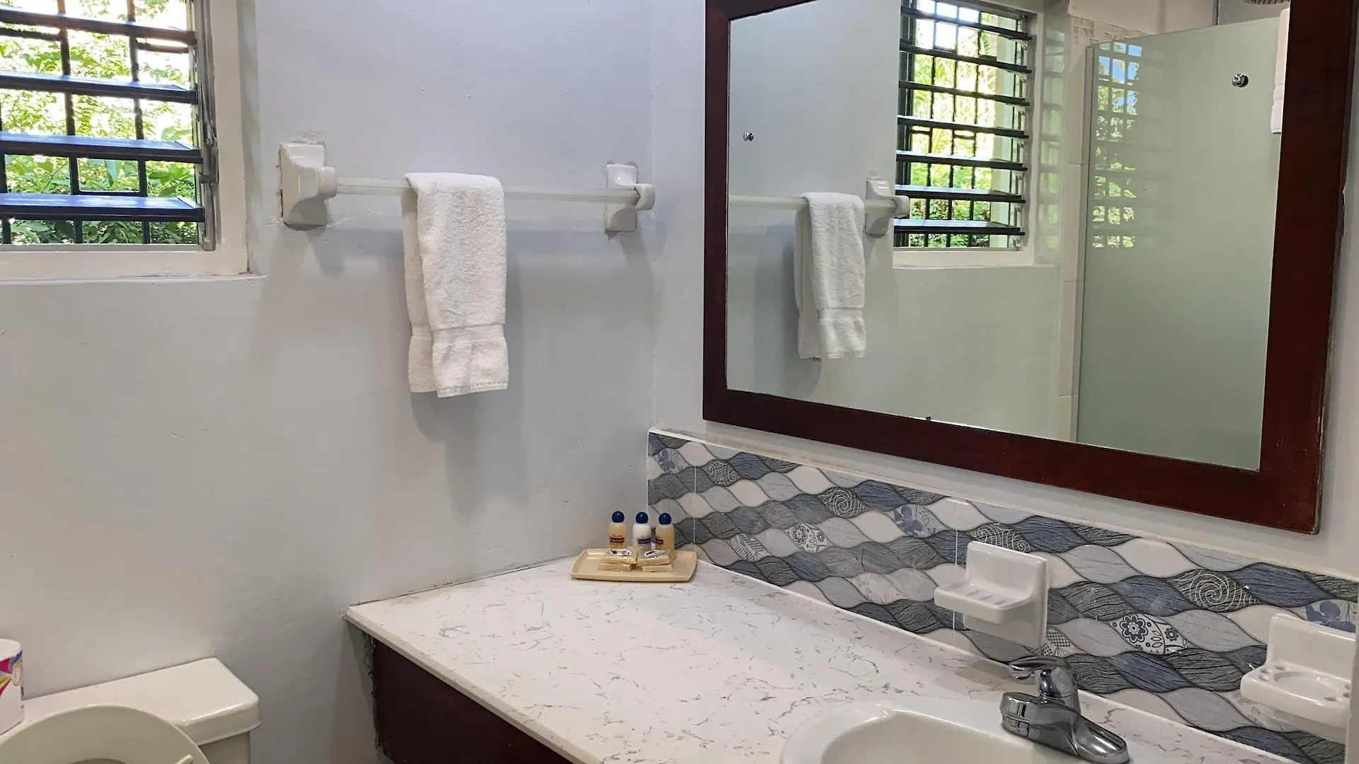 Toby'S Resort Montego Bay 3*,